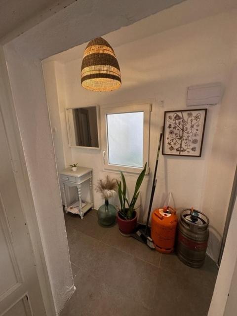 Apartment In Old Town With Roof Terrace And Fibre, Тарифа Экстерьер фото